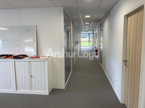 À louer : bureaux d'exception à Lesquin - 1365 m² dans un cadre moderne et prestigieux