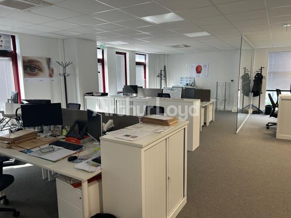 À louer : bureaux d'exception à Lesquin - 1365 m² dans un cadre moderne et prestigieux