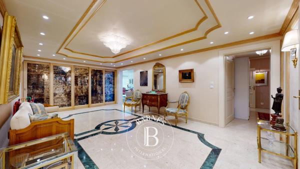 Évian-les-Bains, Appartement 3 Chambres -  232 m² à vendre