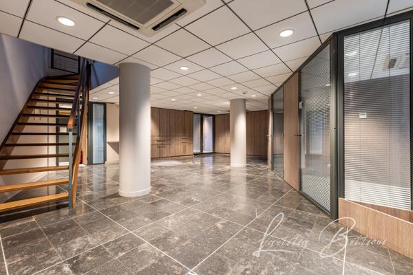 Le Bouscat (33110) Immeuble en pierre 230 m² - cour sans vis à vis 90 m²