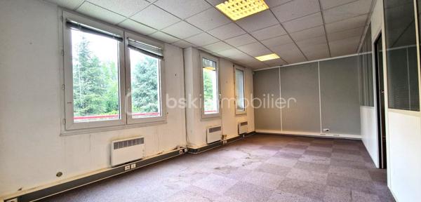 Bureau de 763 m²