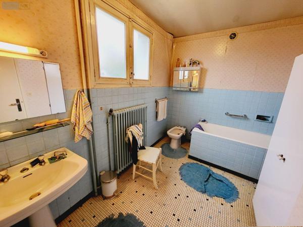 Maison à vendre à Ussel en Corrèze (19200), ref : UM 1210