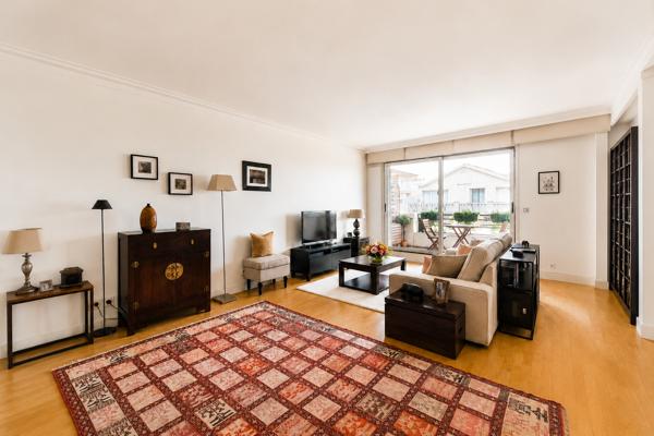 Appartement
         4 pièces
        - 93 m² Exclusivité 611 000 € *
