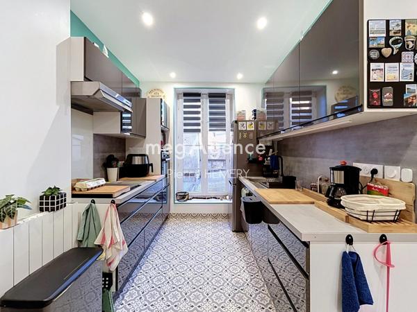 Immeuble à SEES, 61500 - 184m²