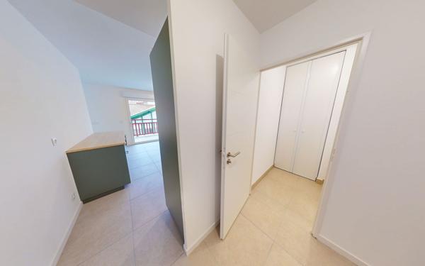 Appartement à louer    4 pièces • 95 m2 Ciboure