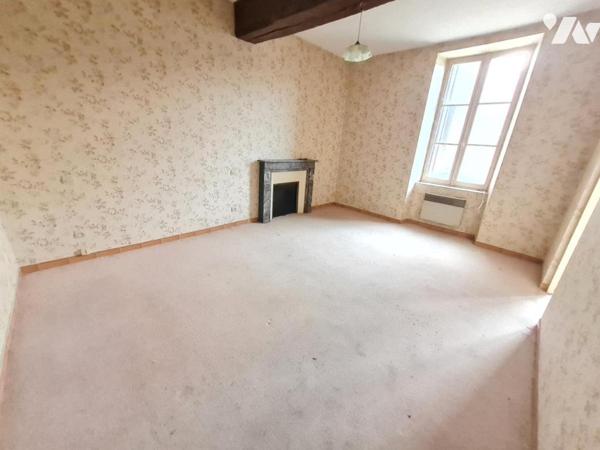 LOCAL COMMERCIAL ET/ OU MAISON - A VENDRE - MONTOIRE/ LOIR