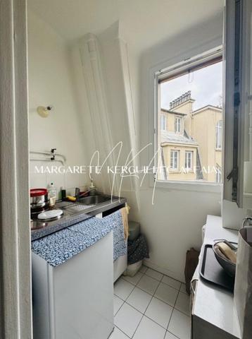 Superbe studio dans le 17ème