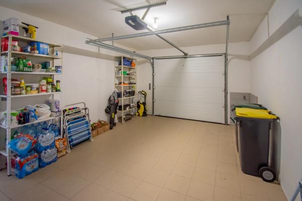 LES MATHES - CONTEMPORAINE 4 CHAMBRES ET PISCINE