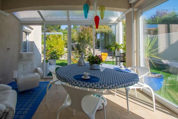 LES MATHES - CONTEMPORAINE 4 CHAMBRES ET PISCINE