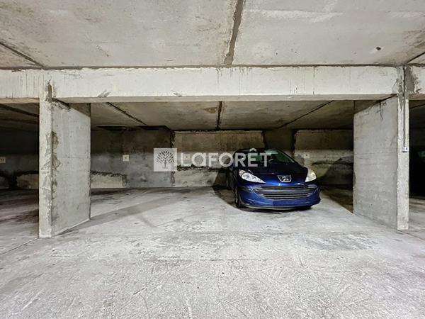 Achat parking / box Choisy-le-Roi - 13 m² - 15 000 €