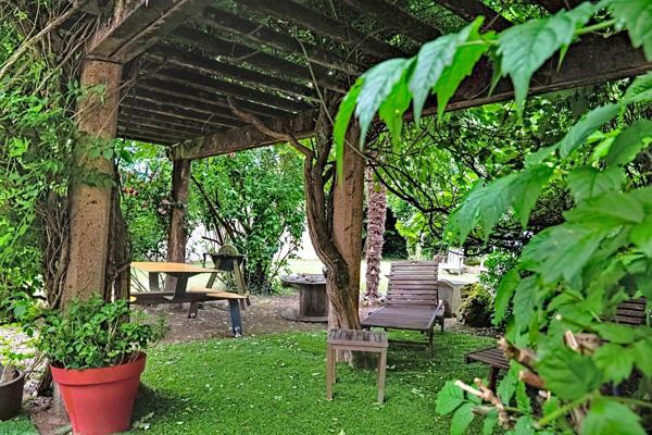 appartement rez de jardin vaste, plein confort