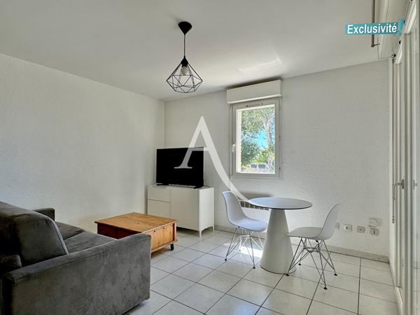 PÉROLS - BEAU T2 MEUBLÉ DE 33 M2 AU 1ER ÉTAGE AVEC TERRASSE DE 5 M2 EXPOSÉE SUD-OUEST ET PLACE DE STATIONNEMENT