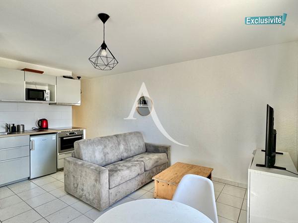 PÉROLS - BEAU T2 MEUBLÉ DE 33 M2 AU 1ER ÉTAGE AVEC TERRASSE DE 5 M2 EXPOSÉE SUD-OUEST ET PLACE DE STATIONNEMENT