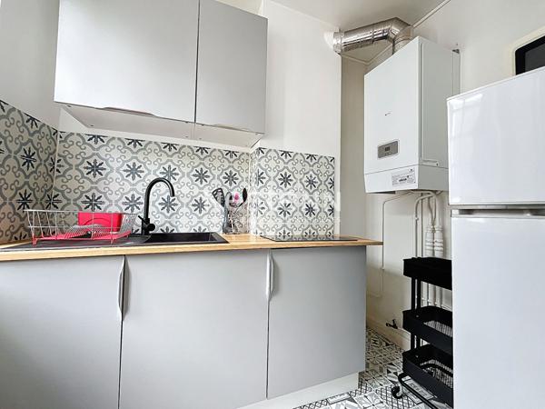 APPARTEMENT 2 PIECES - 39.80 M2 - TOURS CENTRE