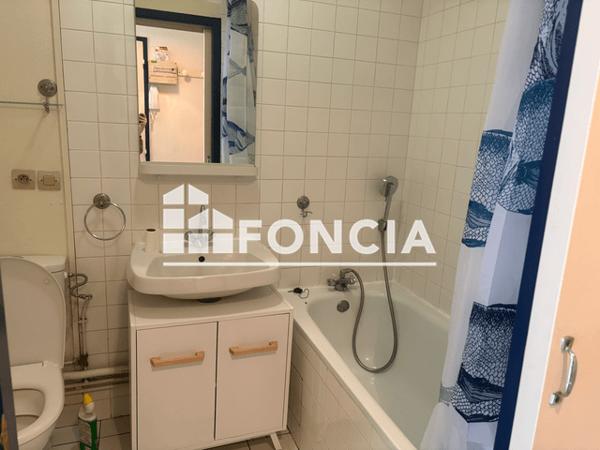 Location Studio 23.3 m² - 24 RUE DE PARIS Rennes 35000