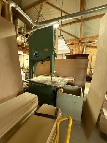 Entreprise de Menuiserie Ebenisterie (Murs) 185 000 €