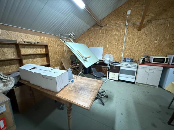 Entreprise de Menuiserie Ebenisterie (Murs) 185 000 €