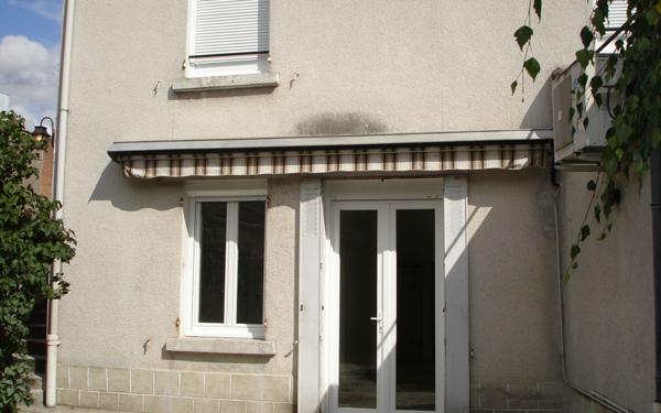Maison à louer    4 pièces •  Cosne-Cours-sur-Loire
