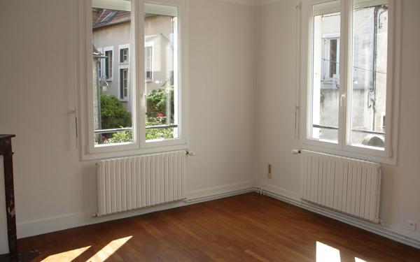 Maison à louer    4 pièces •  Cosne-Cours-sur-Loire