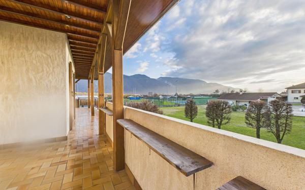 Maison à vendre    7 pièces • 227 m2 Vinay