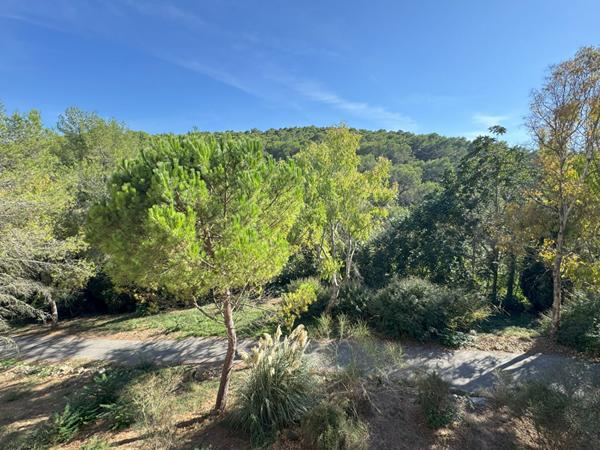 A VENDRE - 2 PIECES - MOUGINS-LE-HAUT
