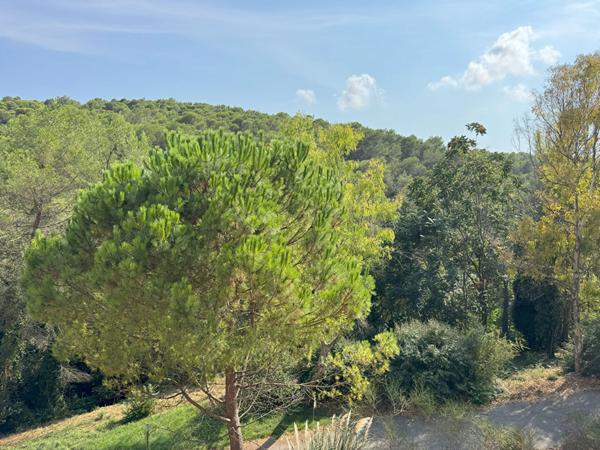 A VENDRE - 2 PIECES - MOUGINS-LE-HAUT