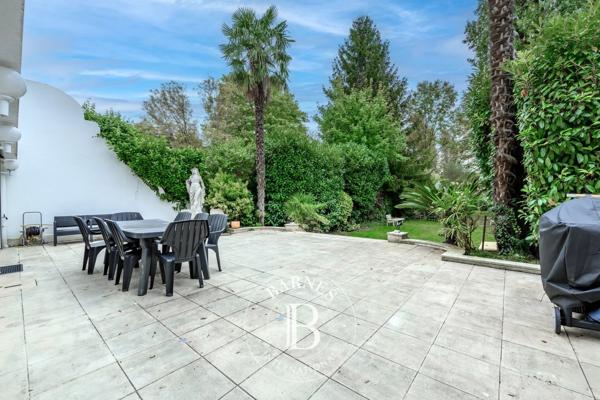 Nogent-sur-Marne, Maison 4 Chambres -  280 m² à vendre