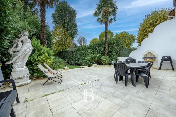 Nogent-sur-Marne, Maison 4 Chambres -  280 m² à vendre