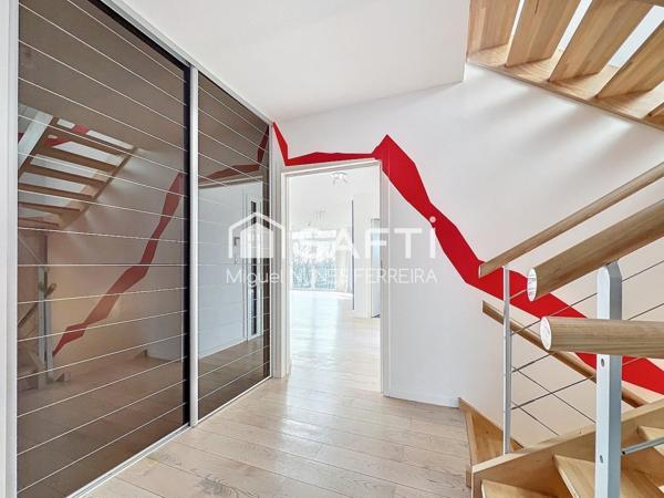 Remarquable maison d'architecte de 2009 avec vue