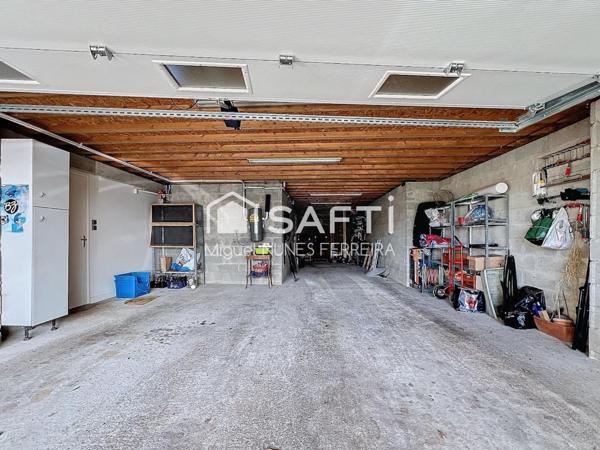 Remarquable maison d'architecte de 2009 avec vue