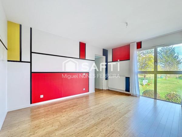 Remarquable maison d'architecte de 2009 avec vue