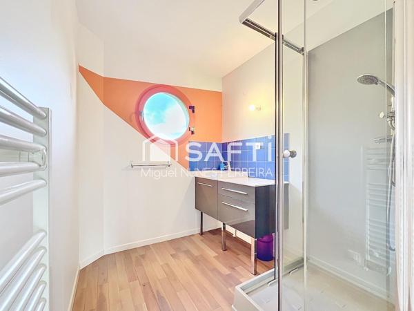 Remarquable maison d'architecte de 2009 avec vue