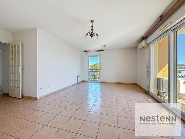 FREJUS - T4 lumineux avec terrasse plein sud et suite parentale parking