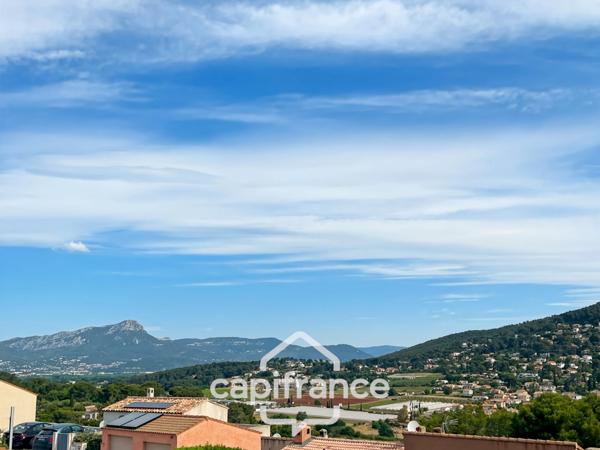 Maison à vendre 5 pièces CARQUEIRANNE (83), Maison familiale 3 chambres possibilité 4, GARAGE, vue dégagée.