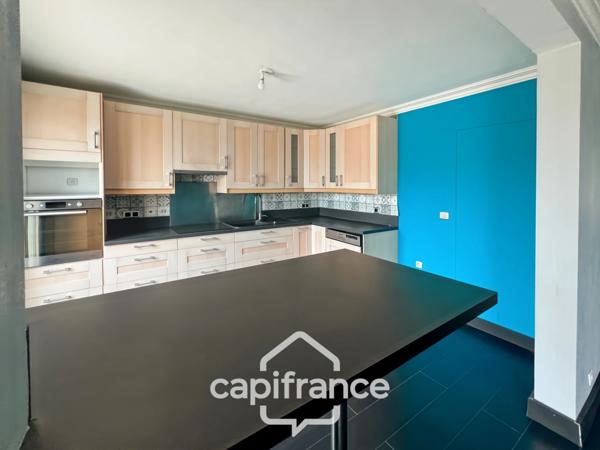 Maison à vendre 5 pièces CARQUEIRANNE (83), Maison familiale 3 chambres possibilité 4, GARAGE, vue dégagée.