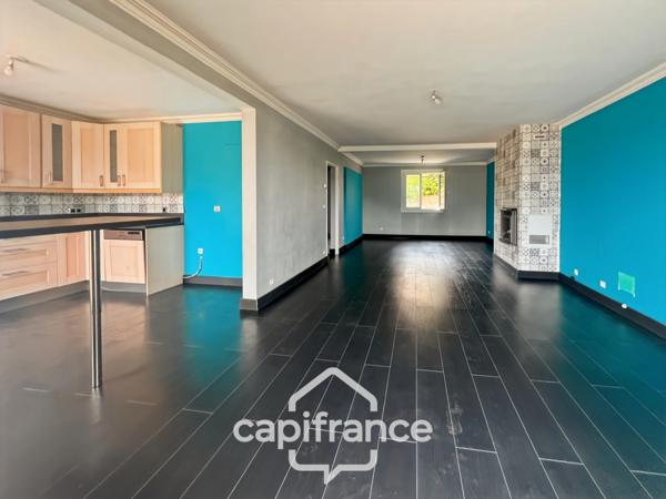 Maison à vendre 5 pièces CARQUEIRANNE (83), Maison familiale 3 chambres possibilité 4, GARAGE, vue dégagée.