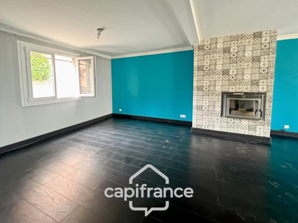 Maison à vendre 5 pièces CARQUEIRANNE (83), Maison familiale 3 chambres possibilité 4, GARAGE, vue dégagée.