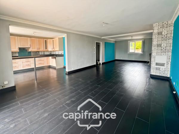 Maison à vendre 5 pièces CARQUEIRANNE (83), Maison familiale 3 chambres possibilité 4, GARAGE, vue dégagée.