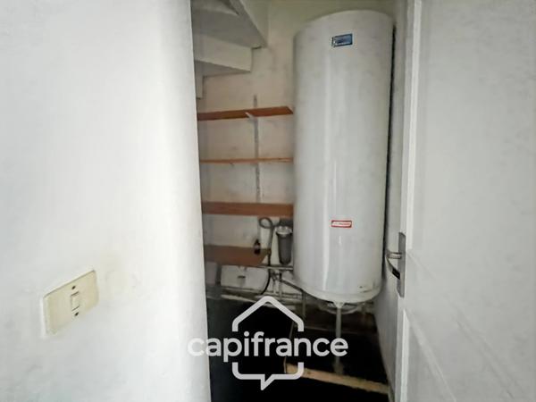 Maison à vendre 5 pièces CARQUEIRANNE (83), Maison familiale 3 chambres possibilité 4, GARAGE, vue dégagée.