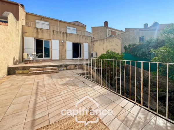 Maison à vendre 5 pièces CARQUEIRANNE (83), Maison familiale 3 chambres possibilité 4, GARAGE, vue dégagée.