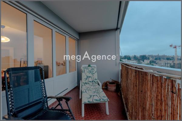 Appartement à SAINTE-FOY-LES-LYON, 69110 - 3 pièces 68m²