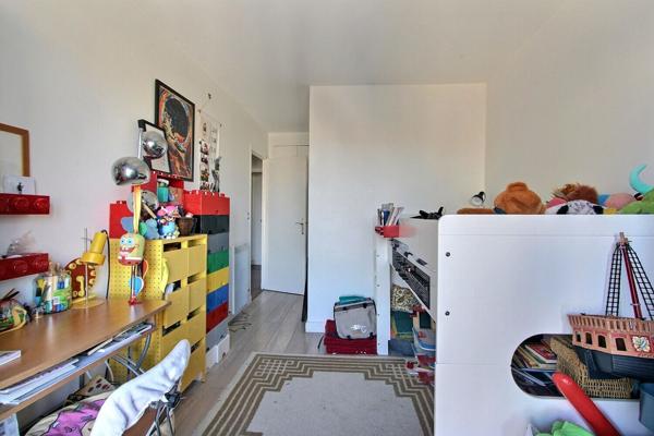 Appartement Asnieres Sur Seine 3 pièces 64.54 m2 + balcons