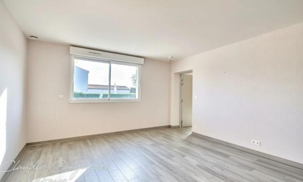 A vendre NIEUL SUR MER – Maison plain-pied lumineuse avec piscine, au calme, proche LA ROCHELLE et ILE DE RE