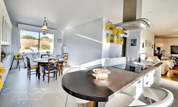 A vendre NIEUL SUR MER – Maison plain-pied lumineuse avec piscine, au calme, proche LA ROCHELLE et ILE DE RE
