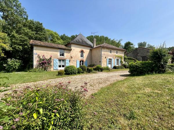 MOULIN - 35 MINUTES SUD POITIERS Payré (86700)