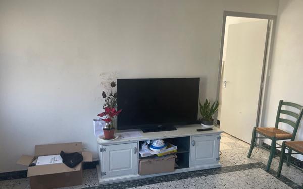 Maison à louer    4 pièces •  Beaumes-de-Venise