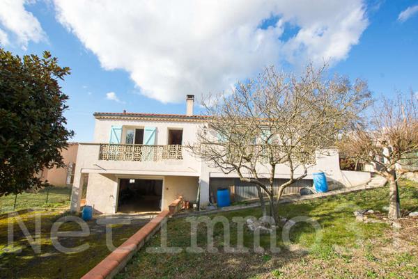 maison avec sous sol et terrain