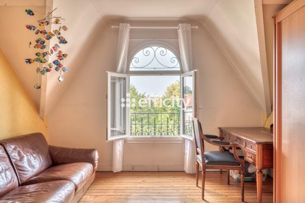 Maison 7 pièces - 135 m² Exclusivité efficity