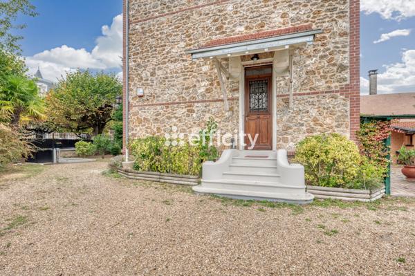 Maison 7 pièces - 135 m² Exclusivité efficity