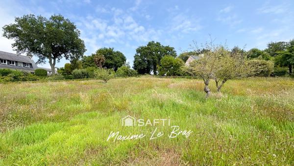 Terrain à bâtir 890 m2 proche centre-ville aperçu mer